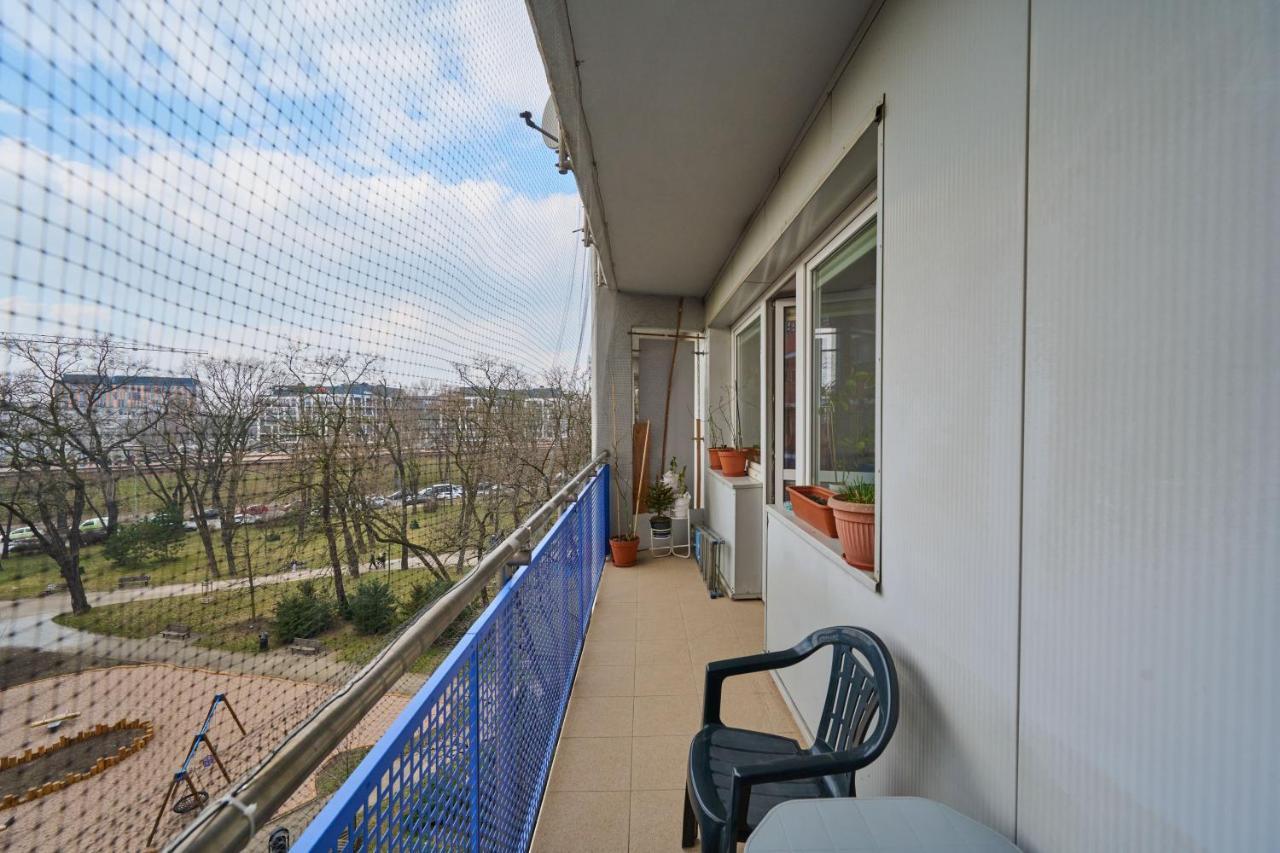 Apartments Wroclaw Legnicka By Noclegi Renters Extérieur photo